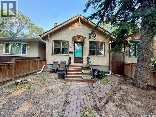 2341 ELPHINSTONE STREET  Regina, SK S4T 3P2