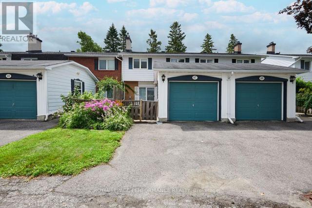 67 RAMSGATE PRIVATE  Ottawa, ON K1V 8M4