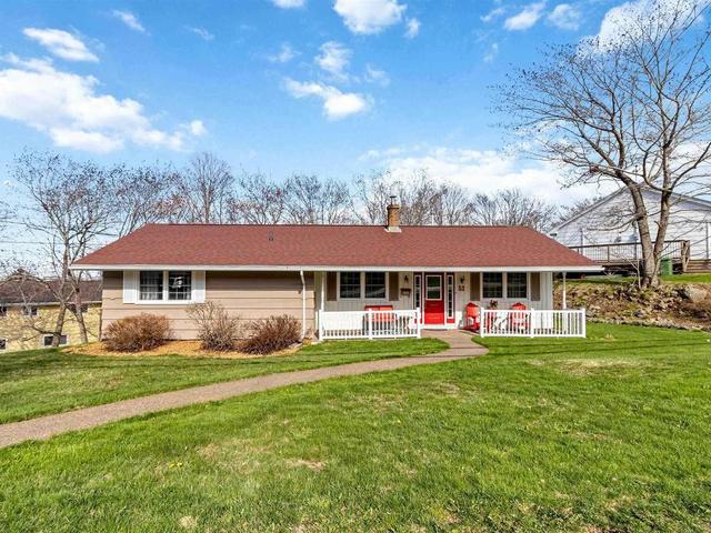 52 Flamingo Drive  Halifax, NS B3M 1S9