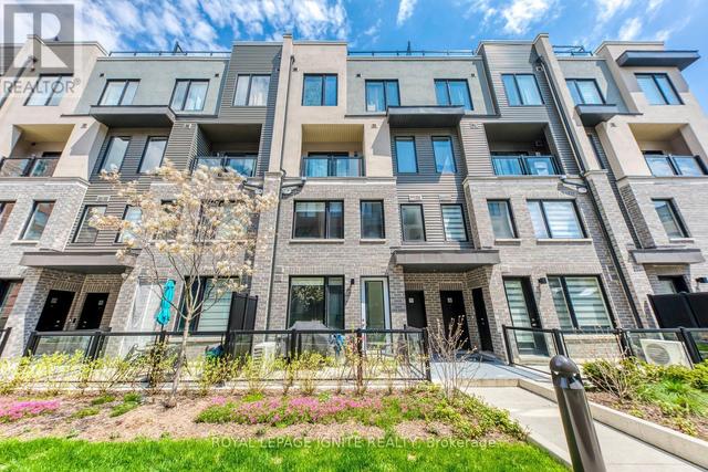 6 - 3562 COLONIAL DRIVE  Mississauga, ON L5L 0C1