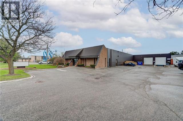 352 SOVEREIGN Road  London, ON N6M 1A8