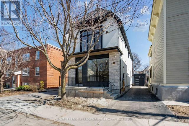 31 COMMANDA WAY  Ottawa, ON K1M 1G1