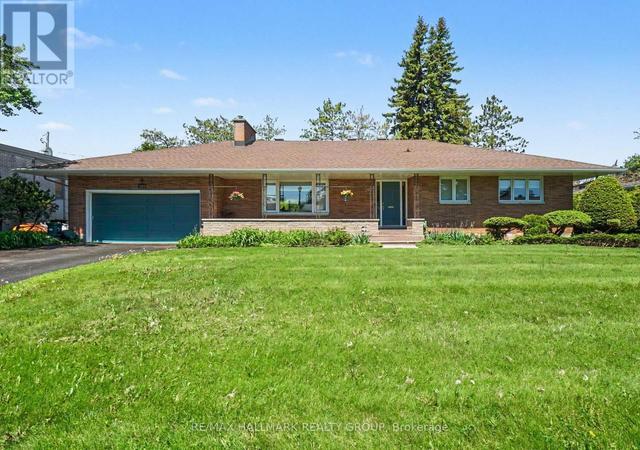 2009 KILLARNEY DRIVE  Ottawa, ON K2A 1P9