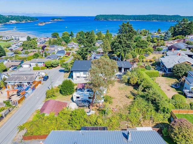 1630 Loat St Nanaimo, BC V9S 3L4