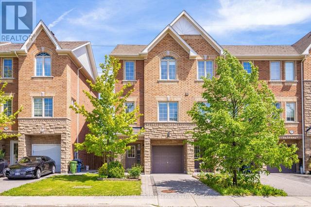 61 PIDGEON STREET  Toronto, ON M1L 0C8