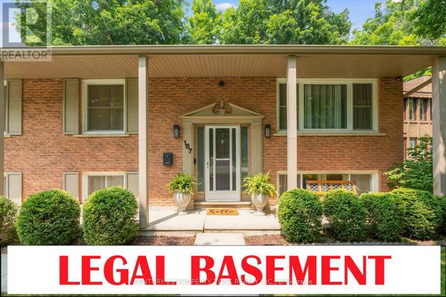 187 WINSTON BOULEVARD  Cambridge, ON N3C 1M1
