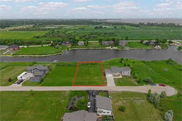 46 LAKE ESTATE DR Gimli, MB R0C 1B0