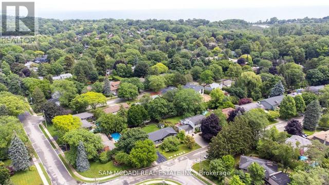 927 INGERSOLL COURT  Mississauga, ON L5J 2S2