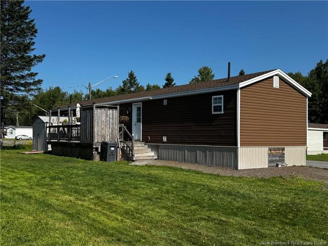 2 Leafwood CRES  Fredericton, NB E3B 6N7