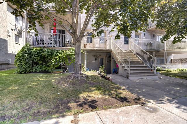 6810 Rue Marie-Guyart Montréal (Lasalle), QC H8N 3G8