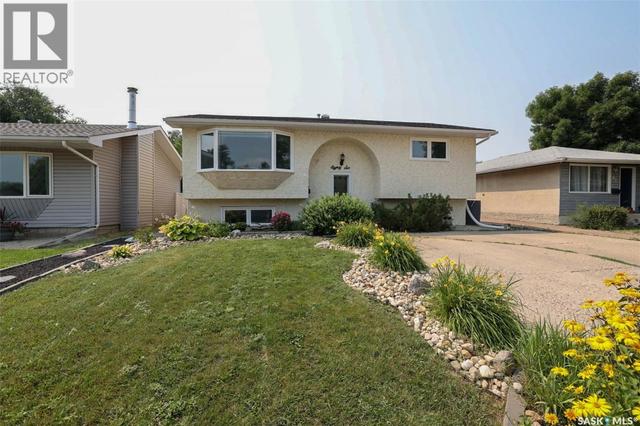 86 Straub CRESCENT  Regina, SK S4T 6S6