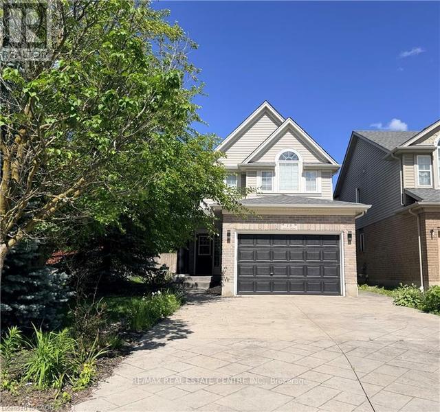 15 GEES WAY  Cambridge, ON N3C 4M5