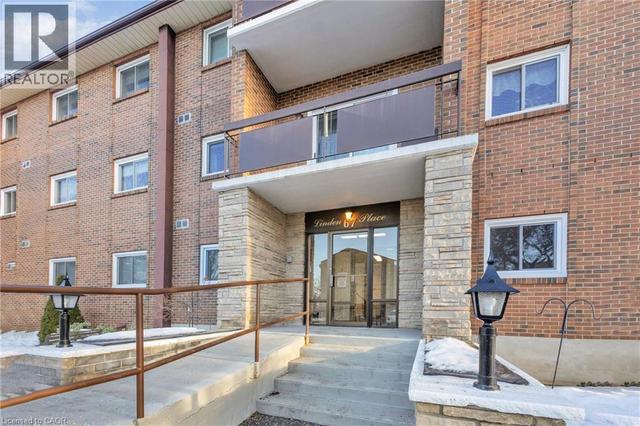 67 BRECKENRIDGE Drive Unit# 202  Kitchener, ON N2B 3R8