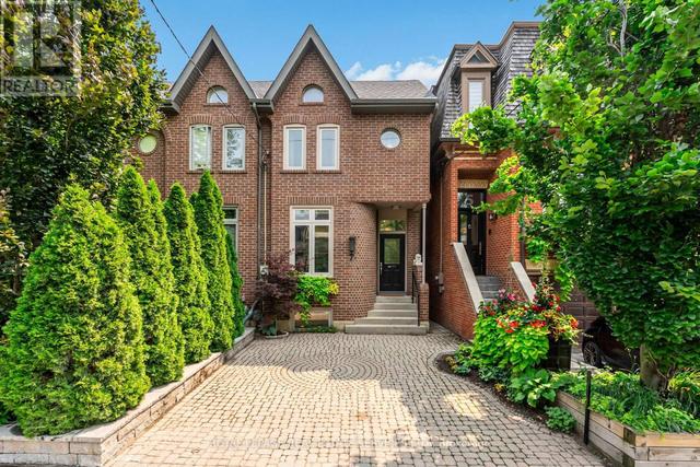7 BOWMAN STREET  Toronto, ON M4X 1V1