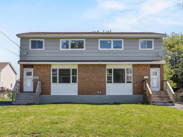 5/5A Marilyn Drive  Dartmouth, NS B2Y 3W9