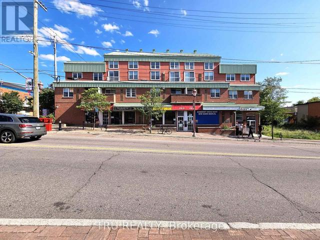 20 - 838 SOMERSET STREET W  Ottawa, ON K1R 6R7