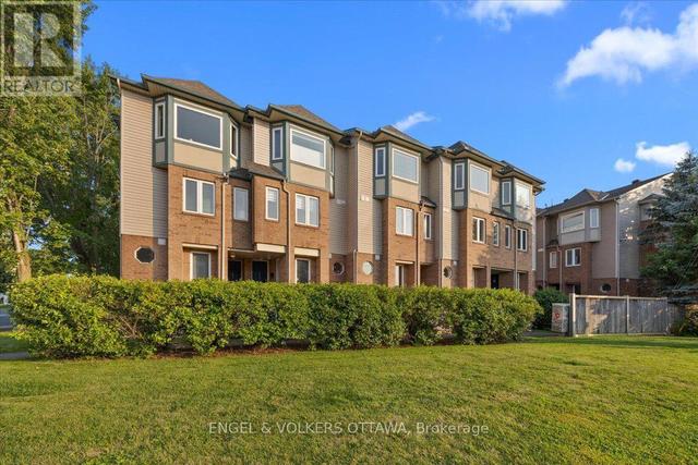 9 - 2820 BASELINE ROAD  Ottawa, ON K2H 1G9