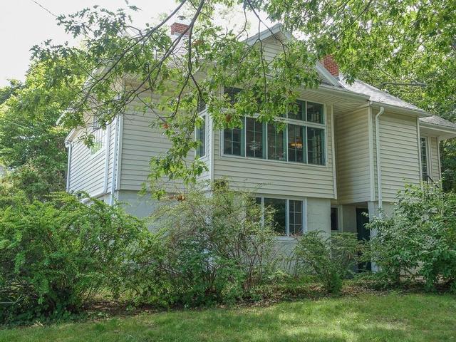 39 Oakdene Avenue  Kentville, NS B4N 2B6