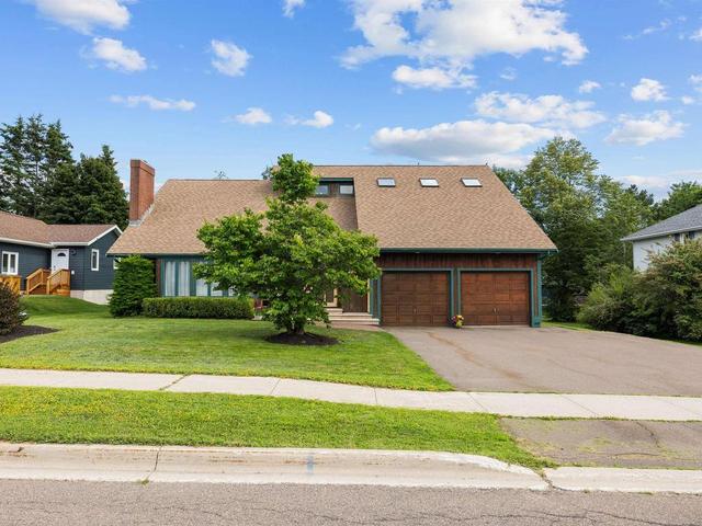 9 Ash Drive  Charlottetown, PE C1A 9A4
