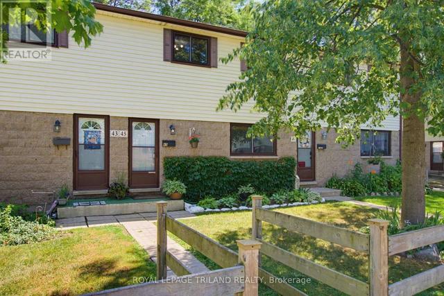 45 - 825 DUNDALK DRIVE  London South (South Q), ON N6C 3V6