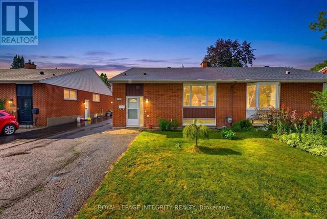 2393 IRIS STREET  Ottawa, ON K2C 1C7