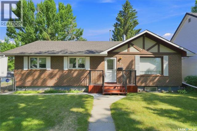 725 7th STREET E  Saskatoon, SK S7H 0Y1
