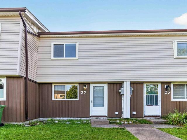 27 Drumdonald Road  Halifax, NS B3P 2L1