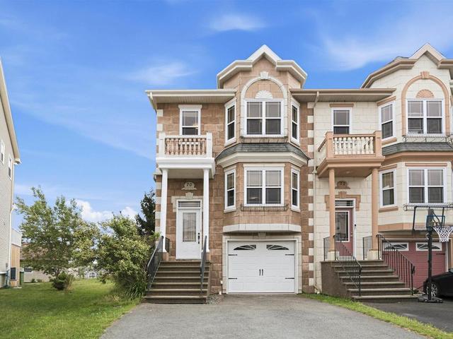 70 Bosun Run  Halifax, NS B3M 4W4