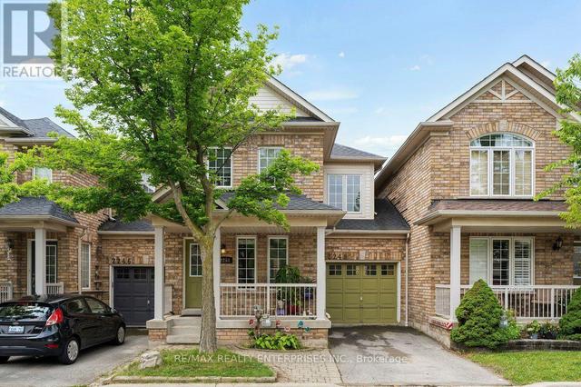 2248 SETON CRESCENT  Burlington, ON L7L 6Y4