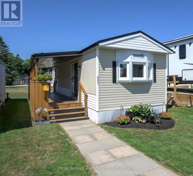 205 - 198 SPRINGBANK DRIVE  London South (South D), ON N6J 1G1