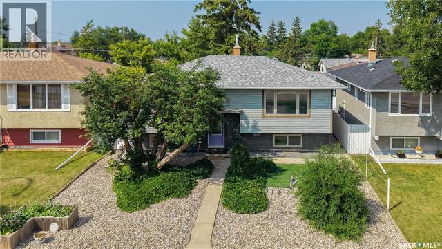 6524 Dewdney AVENUE  Regina, SK S4T 1E5