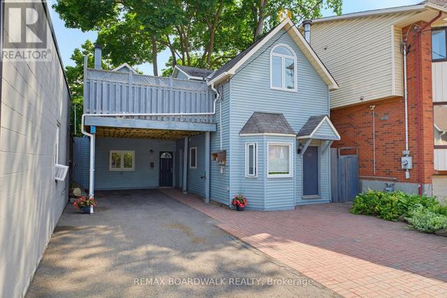 117 PERCY STREET  Ottawa, ON K1R 6C6