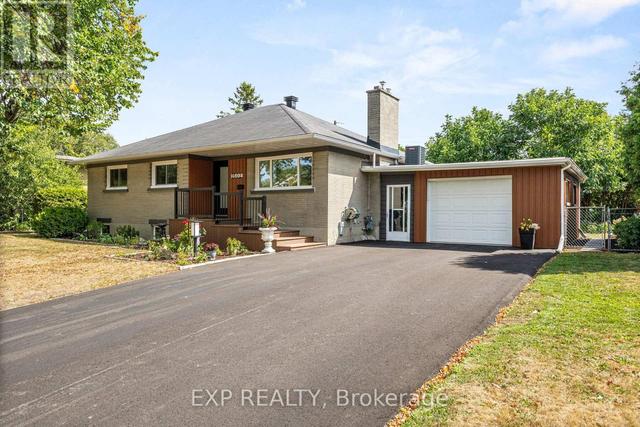 1502 FARNSWORTH AVENUE  Ottawa, ON K1H 7C3