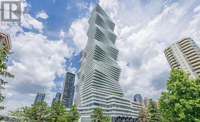 2504 - 3883 QUARTZ ROAD  Mississauga, ON L5B 0M4