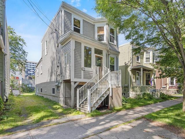 6147 Pepperell Street  Halifax, NS B3H 2X6