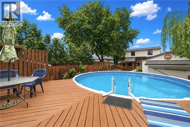 450 EAST 42ND Street  Hamilton, ON L8T 3B3