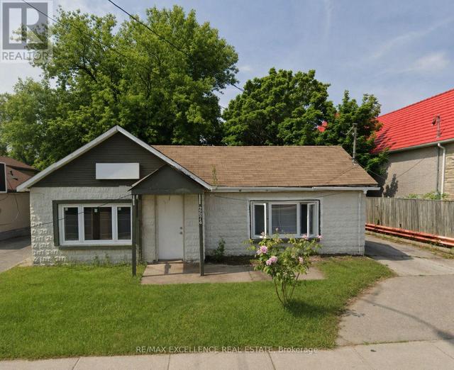 2574 CONFEDERATION PARKWAY  Mississauga, ON L5B 1S2