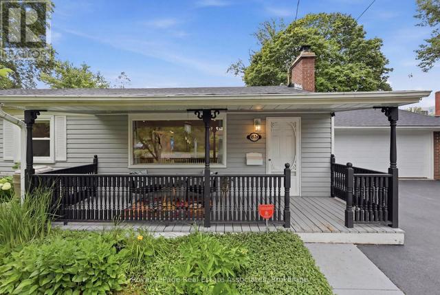 1924 BALSAM AVENUE  Mississauga, ON L5J 1L2