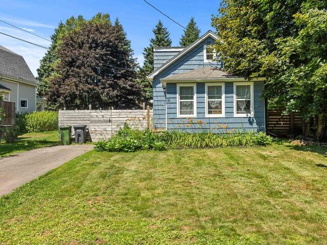 111 Beach Grove  Charlottetown, PE C1E 1J2