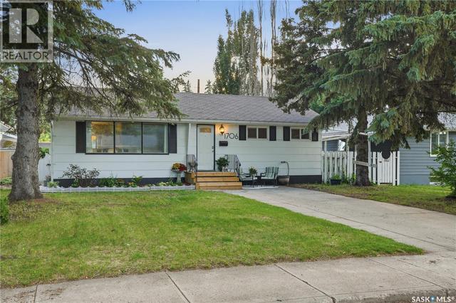 1706 Ewart AVENUE  Saskatoon, SK S7H 2L2