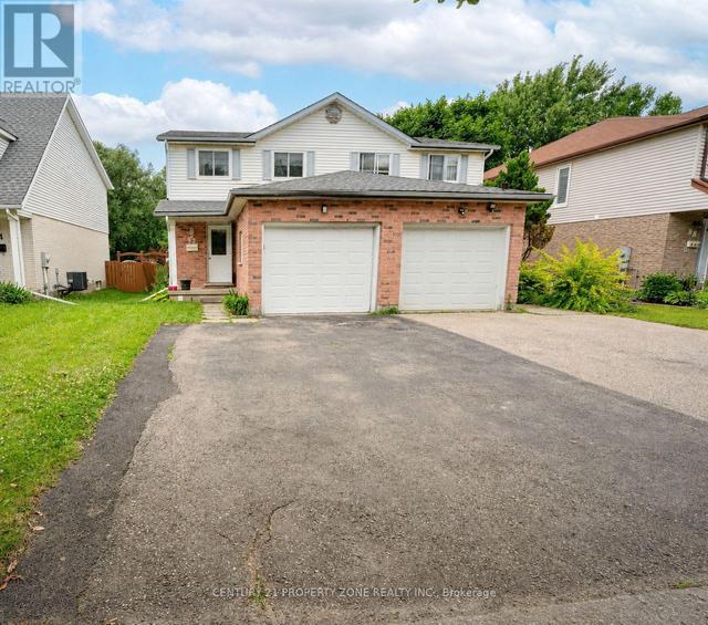 92 HIGHLAND CRESCENT  Kitchener, ON N2M 5C1