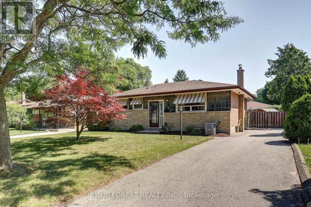 123 APONI CRESCENT  London East (East D), ON N5V 2V3