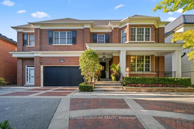 428 Glengrove Avenue Toronto, ON M5N 1X2