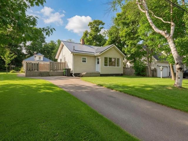 22 Colonel Gray Drive  Charlottetown, PE C1A 2S5