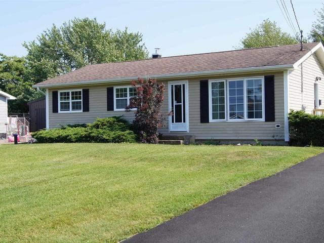 15 Montery Drive  Salmon River, NS B2N 5S4