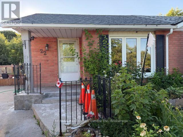 22 CALAIS PLACE E  Kitchener, ON N2M 5M1