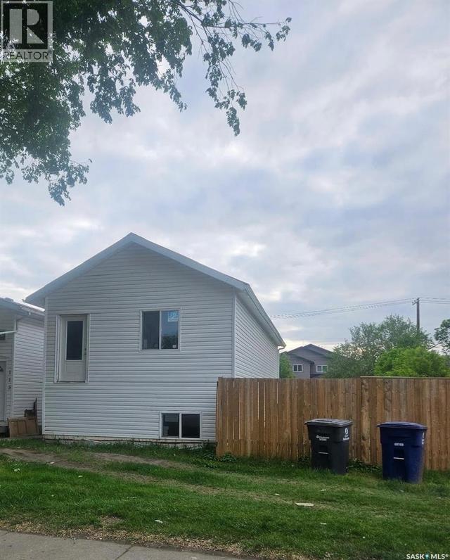 117 S AVENUE N  Saskatoon, SK S7L 2Z5