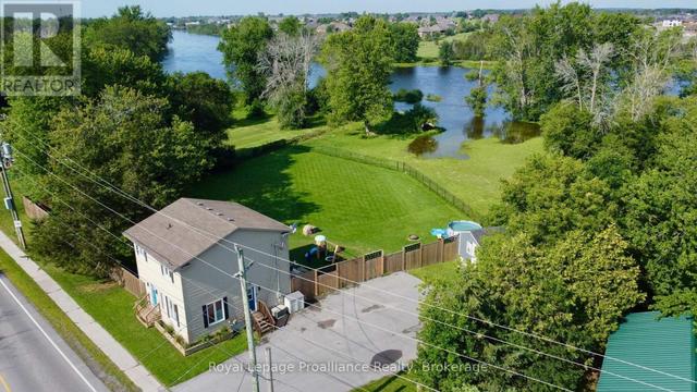 465 CANNIFTON ROAD  Belleville (Thurlow Ward), ON K8N 4Z6