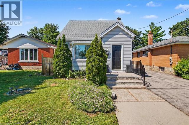 16 MERCER Road  Cambridge, ON N1R 5A5