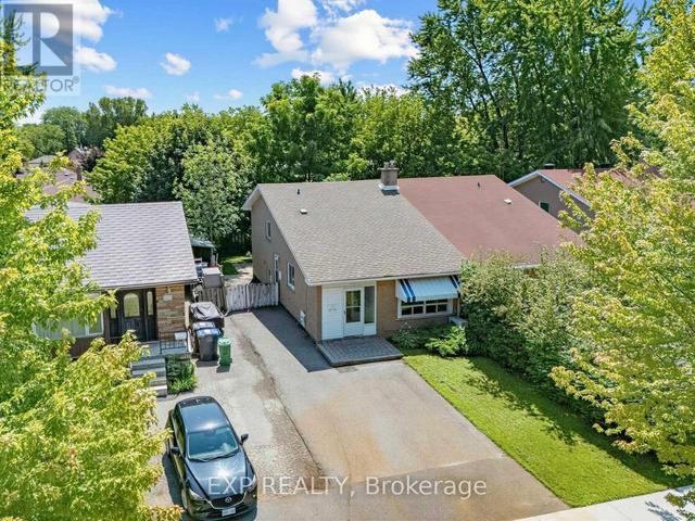 1586 SANDGATE CRESCENT  Mississauga (Clarkson), ON L5J 2E5